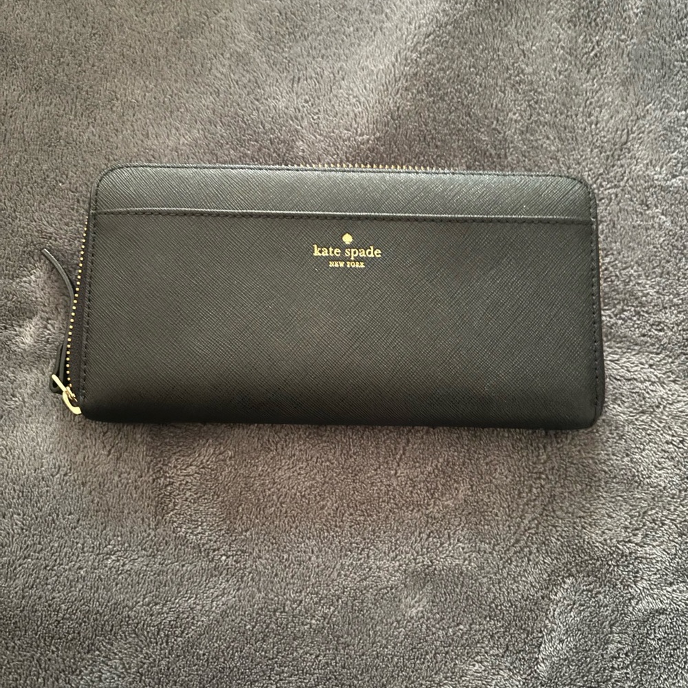 Kate spade long wallet - Blue inside - change zipper compartment Black